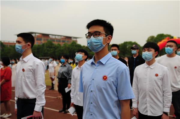 德外學(xué)子成人禮：今天起，我把責(zé)任扛在肩上